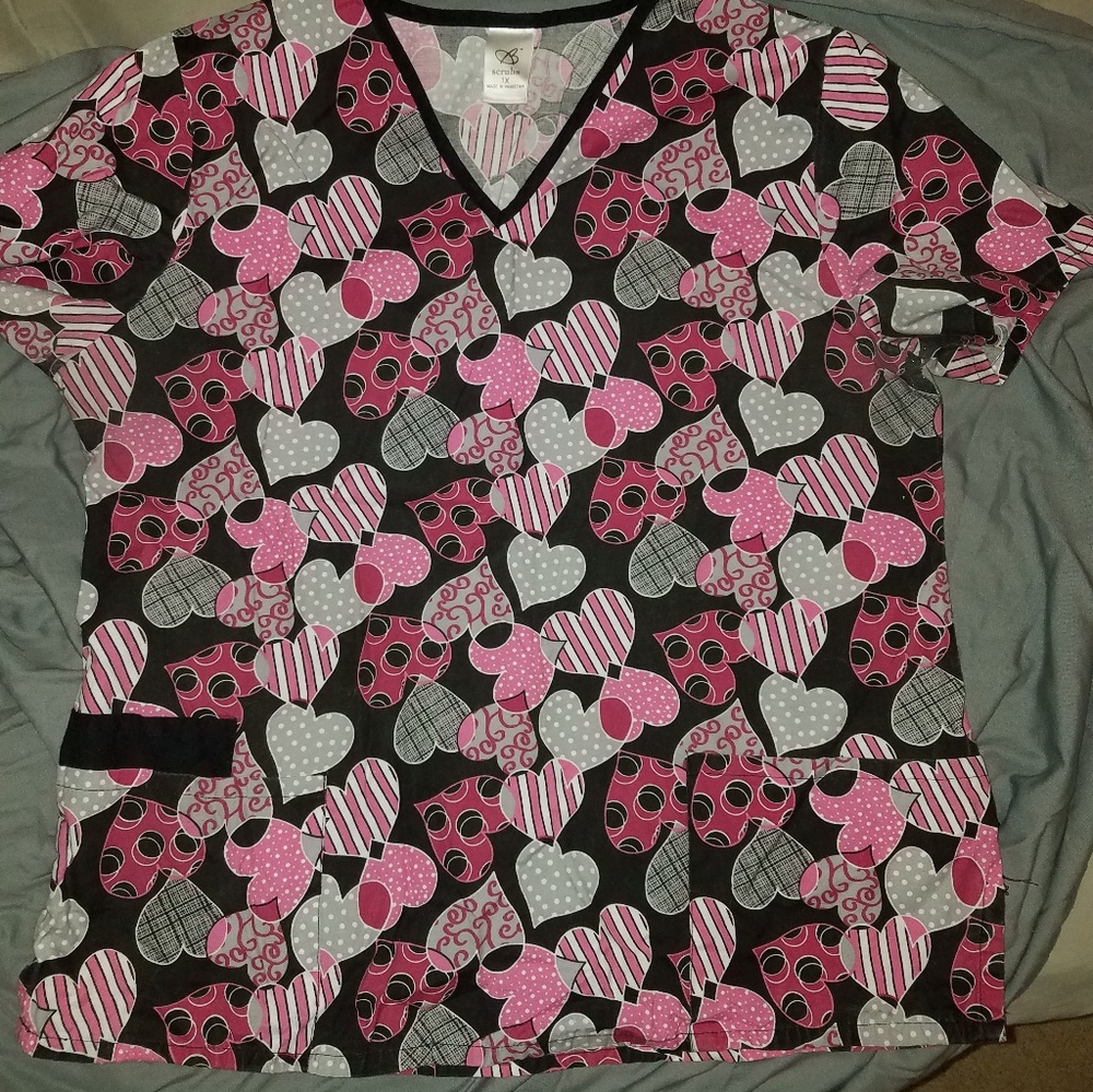 Scrub top